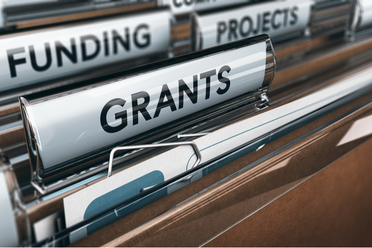 According to studies of National Institutes of Health research funding allocations, Black applicant award rates have stood at about 55 percent of that of white principal investigators of similar academic achievement. A group of biomedical engineers is bringing to the forefront the issue of federal funding inequity. (Image: Shutterstock)